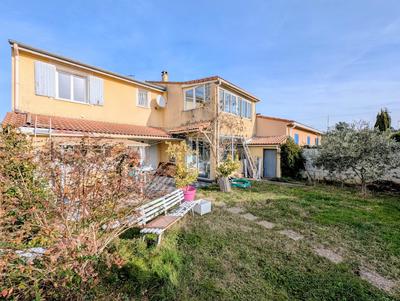 Villa - 153 m² - 7 pièces