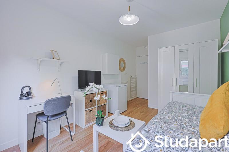 Chambre - 11 m² - 1 pièce