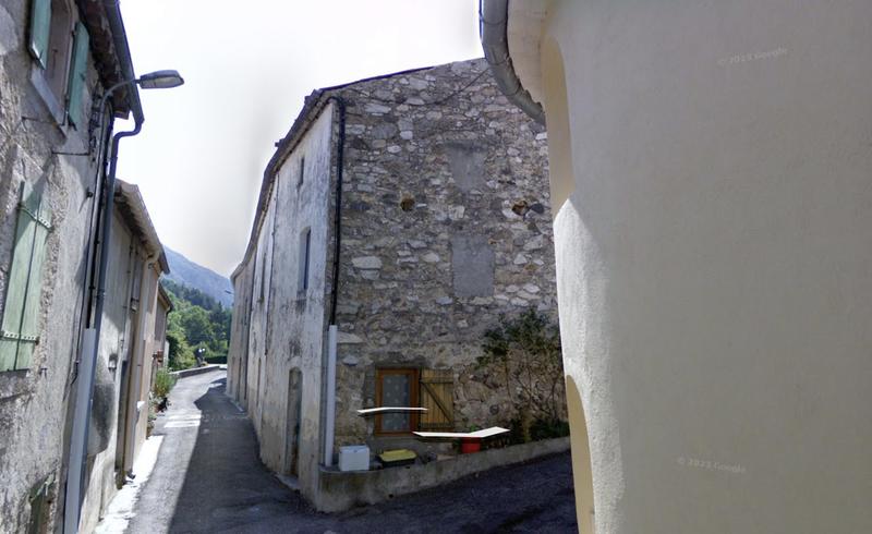 Maison - 250 m² - 6 pièces