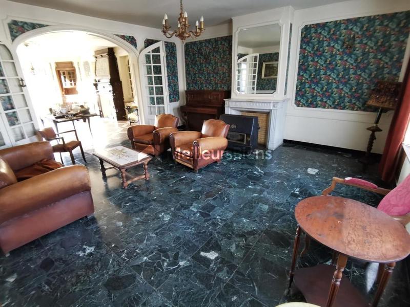 Propriété - 250 m² - 9 pièces