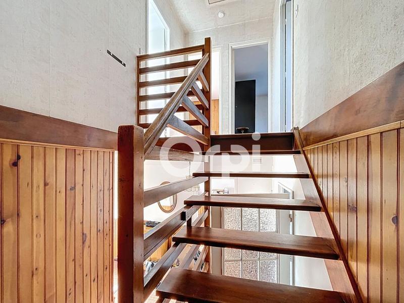 Maison - 98 m² - 4 pièces