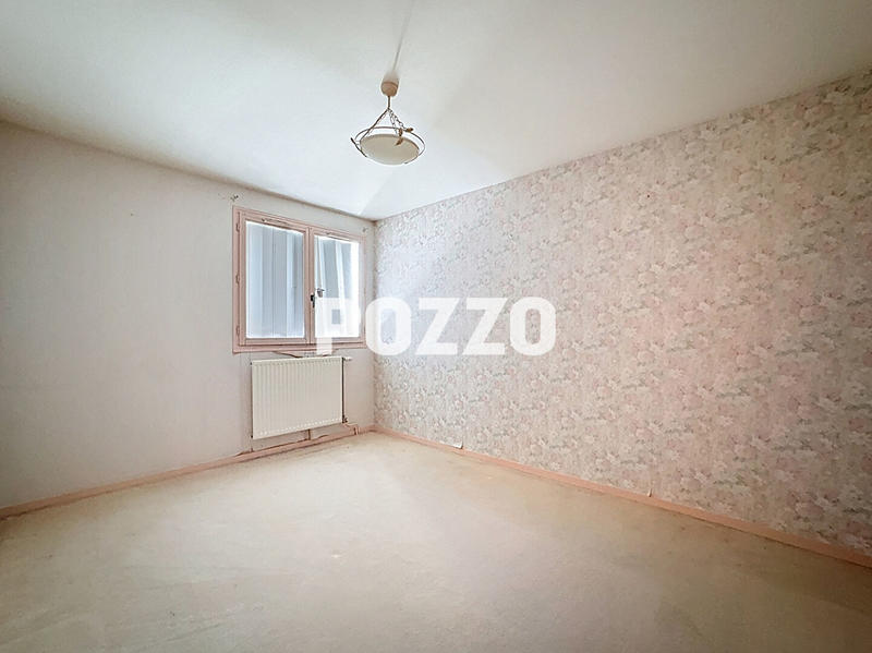 Appartement - 80 m² - 4 pièces