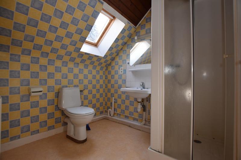 Maison - 300 m² - 15 pièces