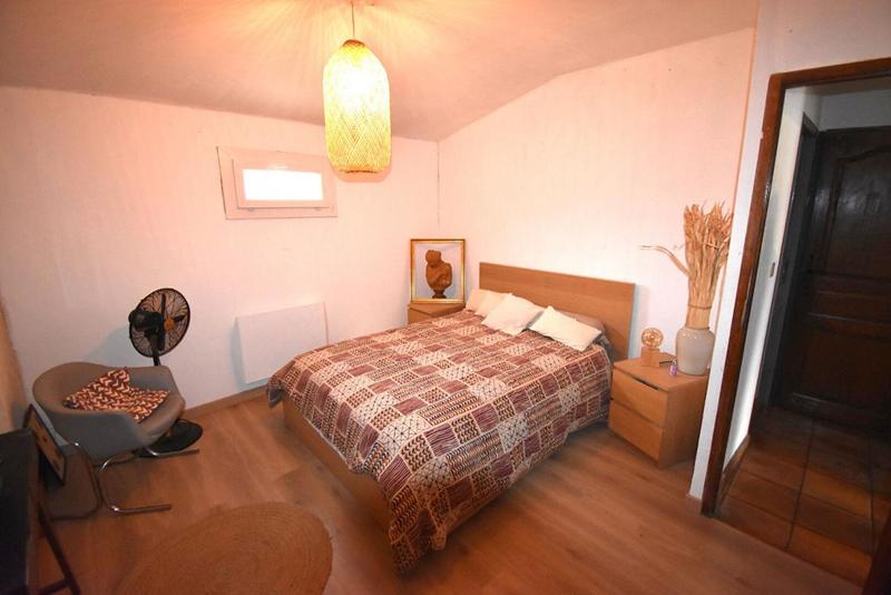 Maison - 235 m² - 8 pièces