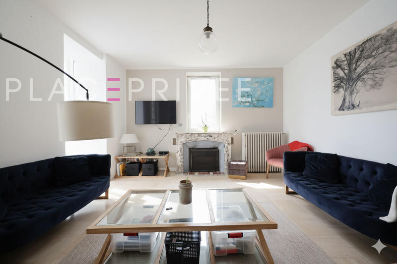 Maison - 400 m² - 12 pièces