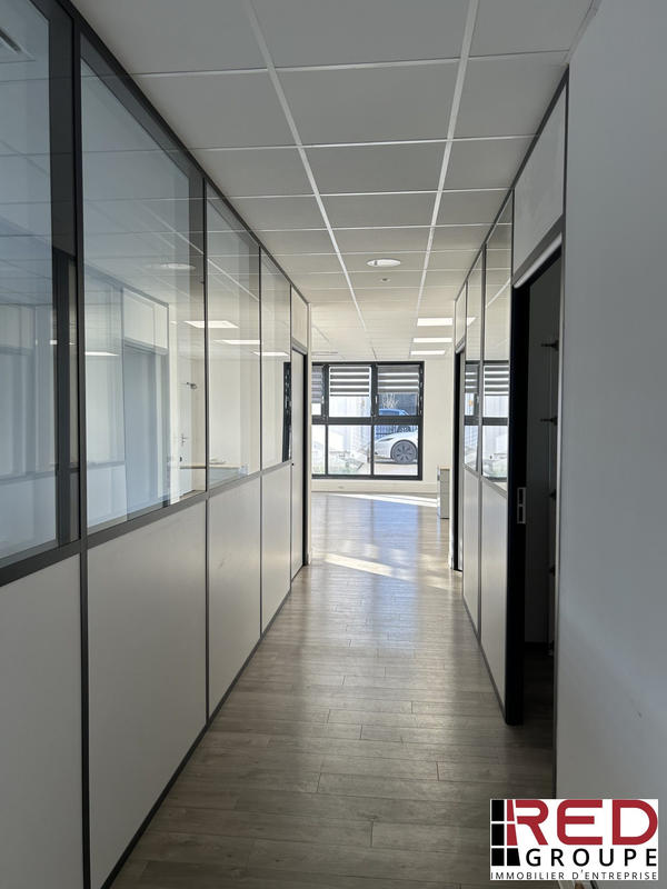 Bureau - 101 m²