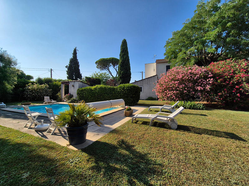 Maison - 180 m² - 5 pièces