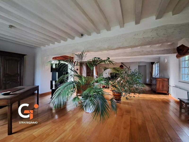 Maison - 361 m² - 10 pièces