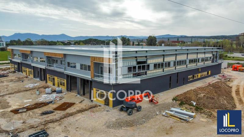 Local d'activité / Entrepôt - 578 m²