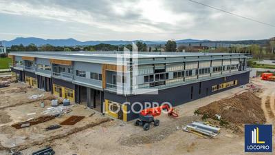 Local d'activité / Entrepôt - 578 m²