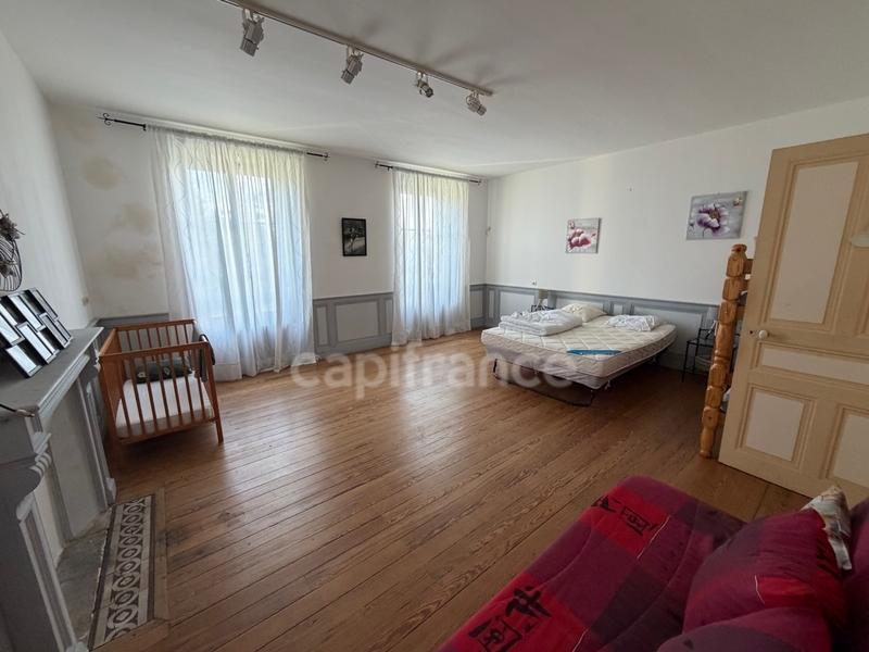 Maison de maîtres - 416 m² - 13 pièces