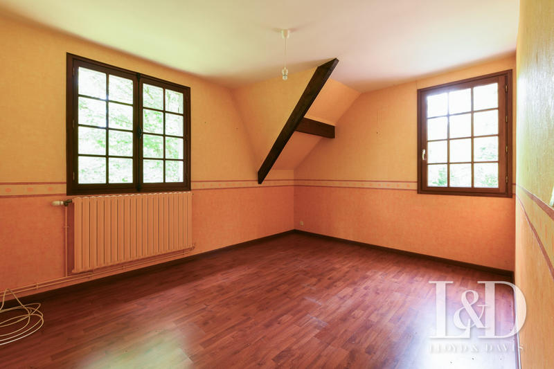 Maison - 310 m² - 14 pièces