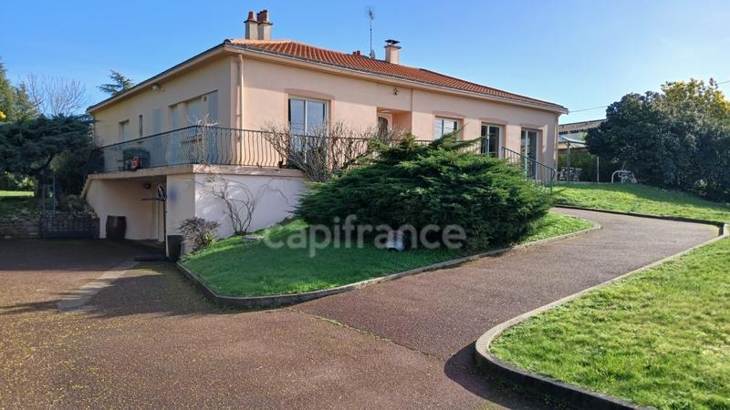 Maison - 162 m² - 6 pièces