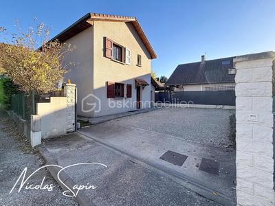 Maison - 84 m² - 4 pièces