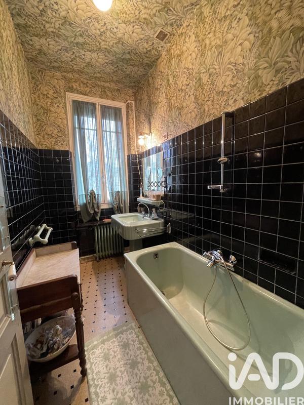 Maison - 163 m² - 7 pièces