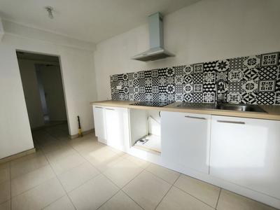 Maison - 81 m² - 5 pièces