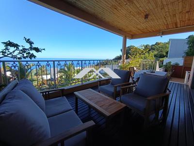 Villa - 211 m² - 7 pièces