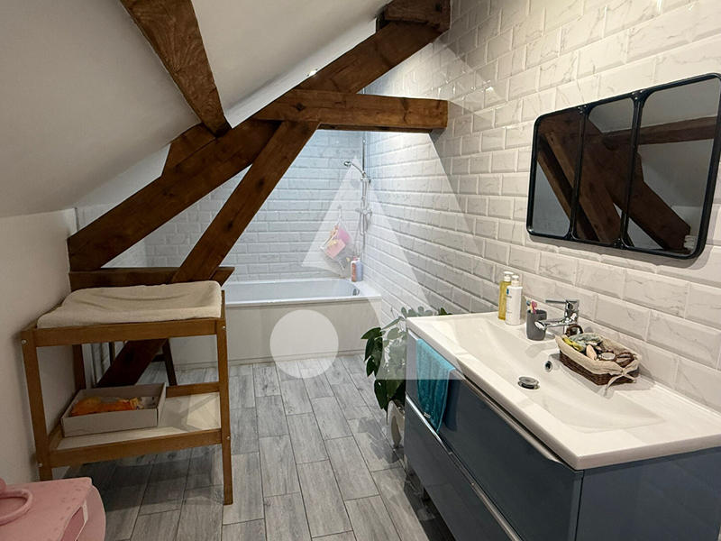 Maison - 185 m² - 6 pièces