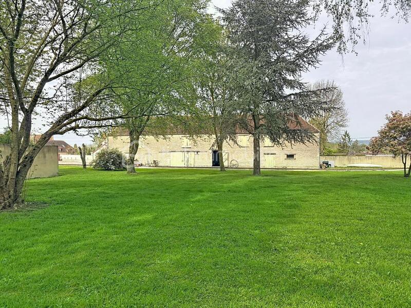 Demeure - 110 m² - 5 pièces