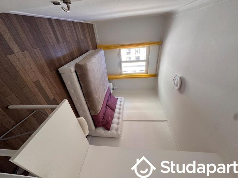 Chambre - 11 m² - 1 pièce