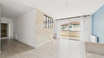 Appartement - 64 m² - 3 pièces