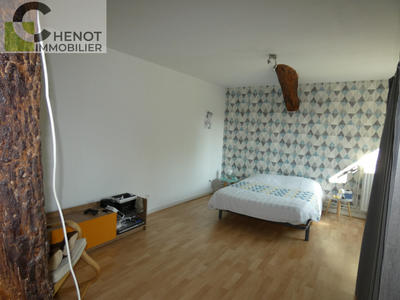 Propriété - 250 m² - 7 pièces