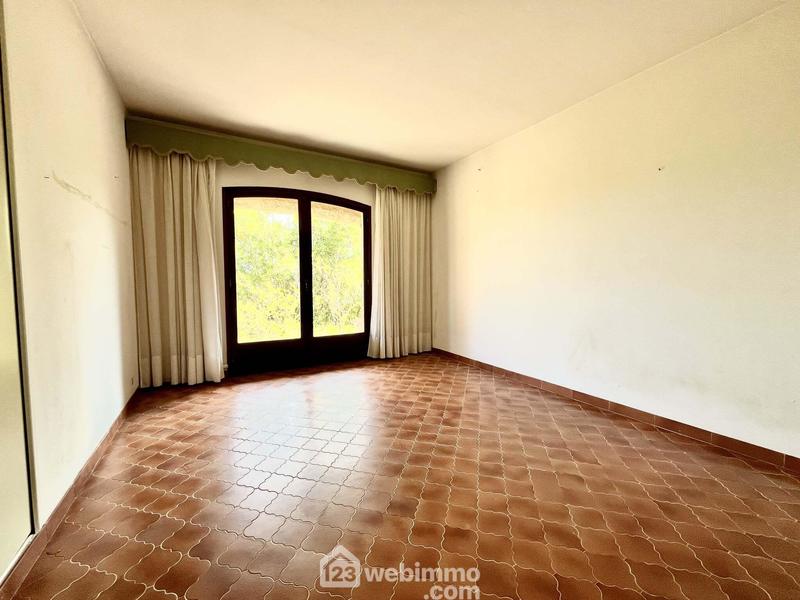 Villa - 259 m² - 7 pièces