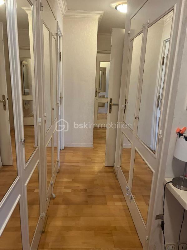 Appartement - 99 m² - 5 pièces