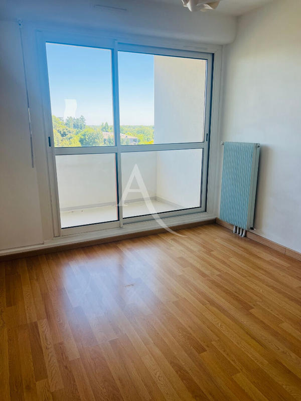 Appartement - 100 m² - 5 pièces