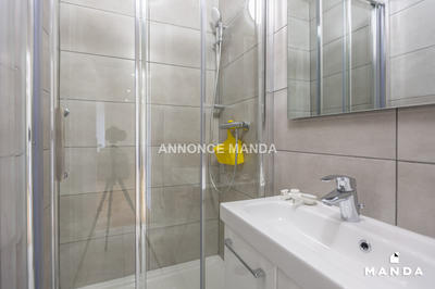 Chambre - 13 m² - 5 pièces