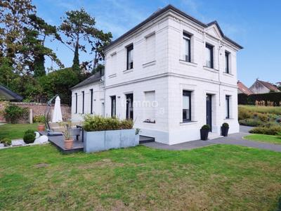 Demeure - 165 m² - 6 pièces