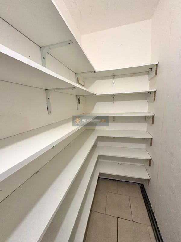 Appartement - 64 m² - 4 pièces