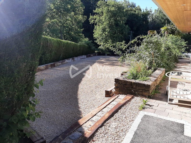 Villa - 235 m² - 10 pièces