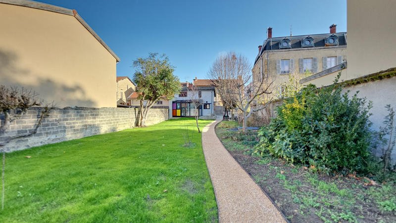 Maison - 90 m² - 3 pièces