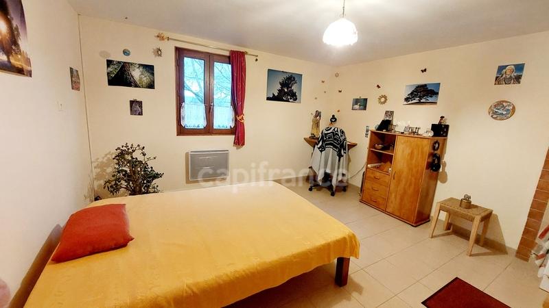 Maison - 151 m² - 6 pièces