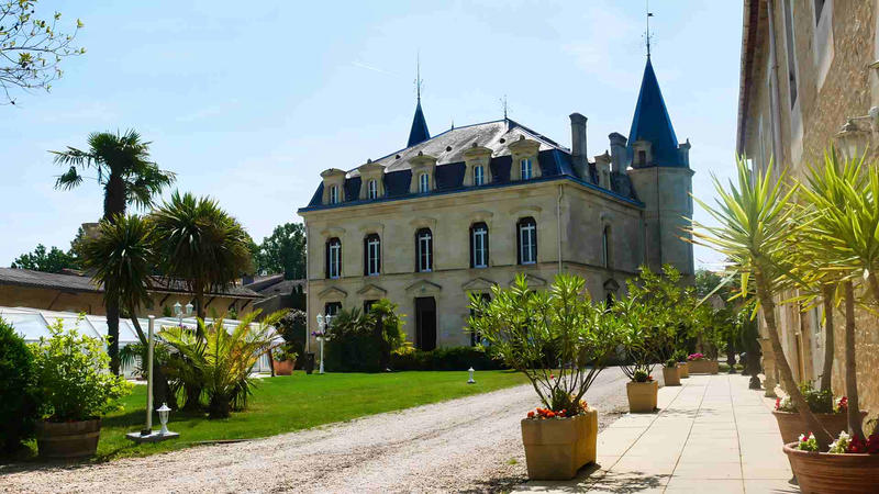 Château - 1 500 m² - 25 pièces