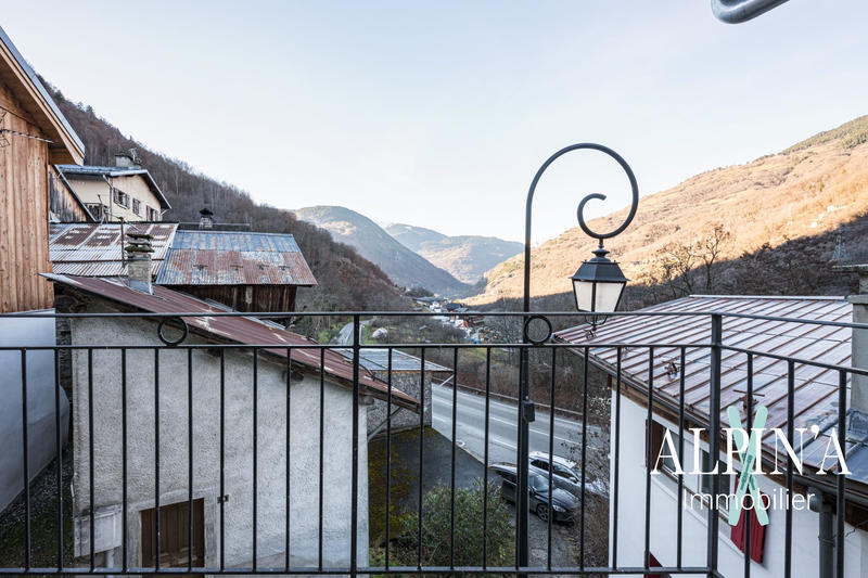 Maison - 99 m² - 2 pièces