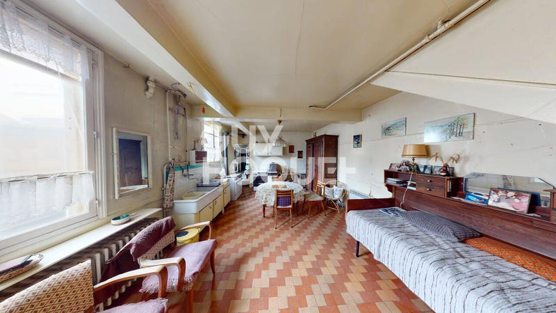 Maison - 120 m² - 8 pièces