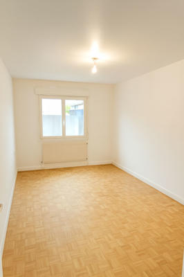 Appartement - 98 m² - 5 pièces