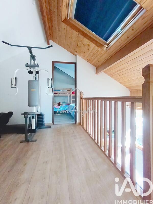 Maison - 164 m² - 9 pièces