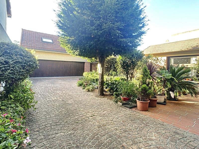 Maison ancienne - 290 m² - 10 pièces