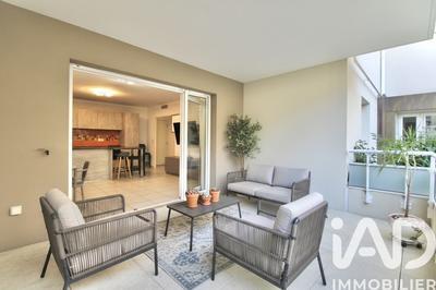 Appartement - 81 m² - 4 pièces