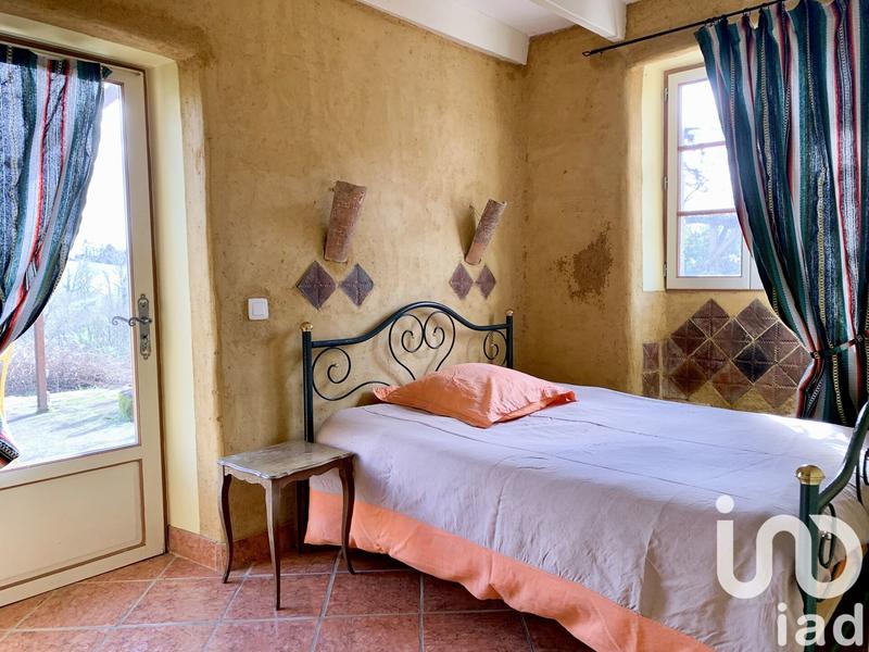 Maison - 470 m² - 11 pièces