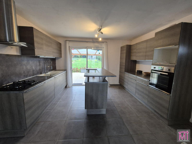 Maison - 86 m² - 6 pièces