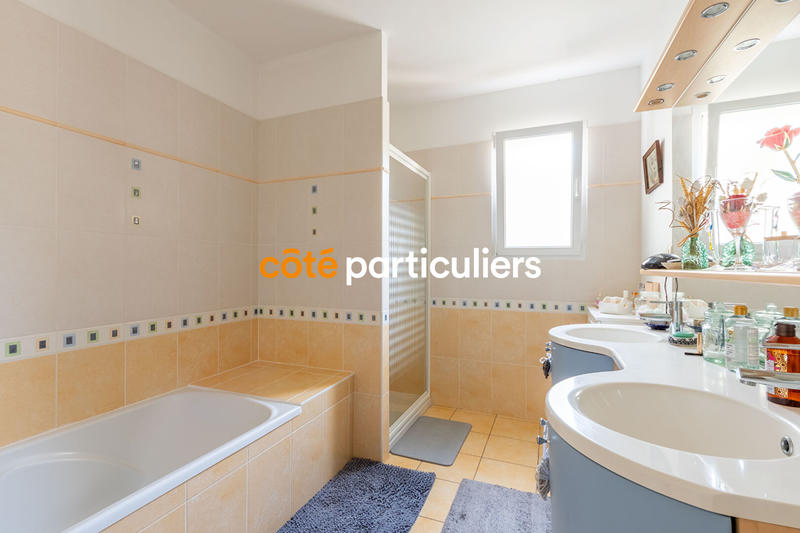 Maison - 127 m² - 5 pièces