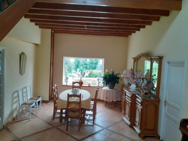 Maison - 200 m² - 6 pièces