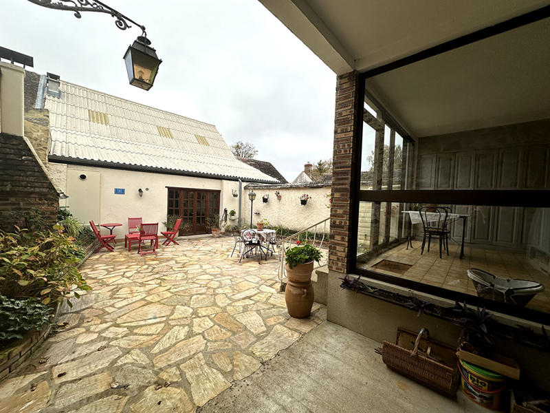 Maison - 271 m² - 7 pièces