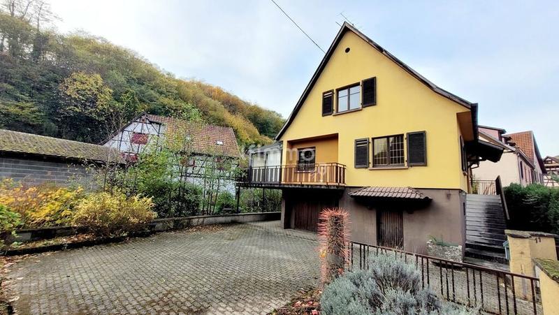 Maison - 145 m² - 8 pièces