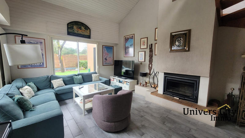 Maison - 186 m² - 7 pièces