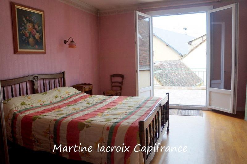 Maison - 185 m² - 6 pièces